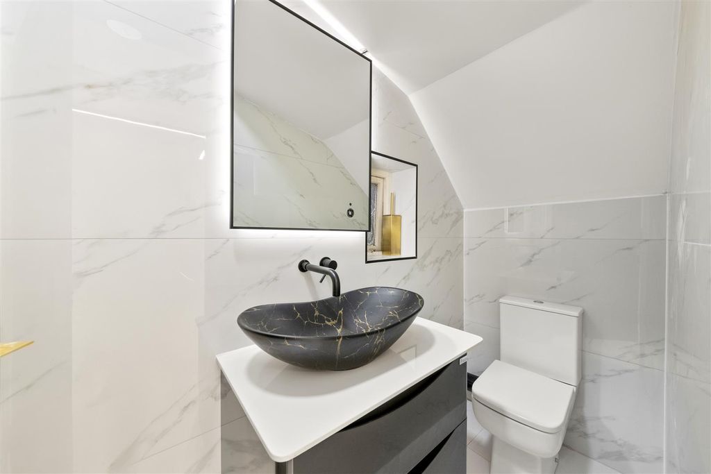 Additional image 8 of 5 bed semi-detached house for saleThe Heights, Northolt UB5