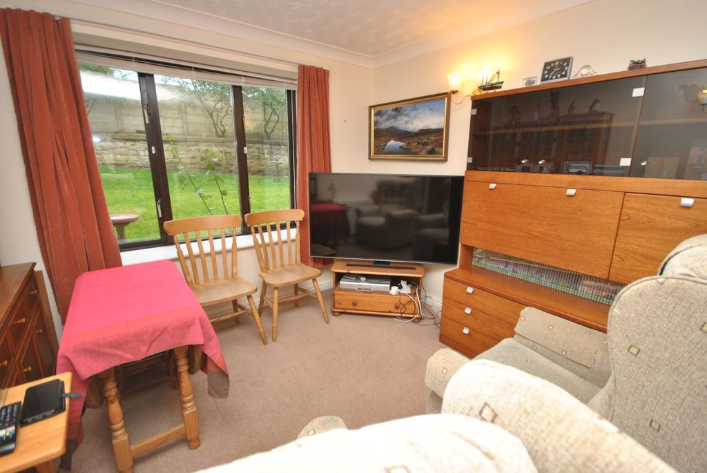 Additional image 4 of 2 bed flat for saleSt. Johns Park, Whitchurch SY13