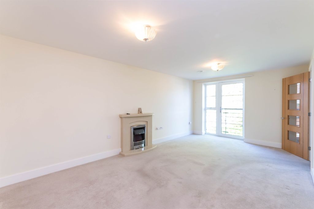 Additional image 2 of 1 bed flat for saleWhite Horse Lane, Maldon CM9
