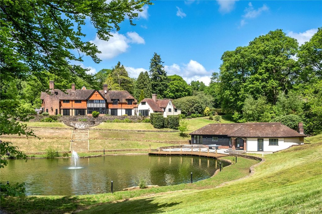 10 bed detached house for saleDurford Wood, Petersfield, Hampshire GU31