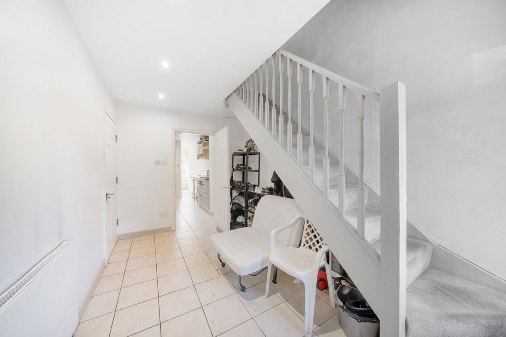 Additional image 13 of 5 bed semi-detached house for saleHawtrey Avenue, Northolt UB5