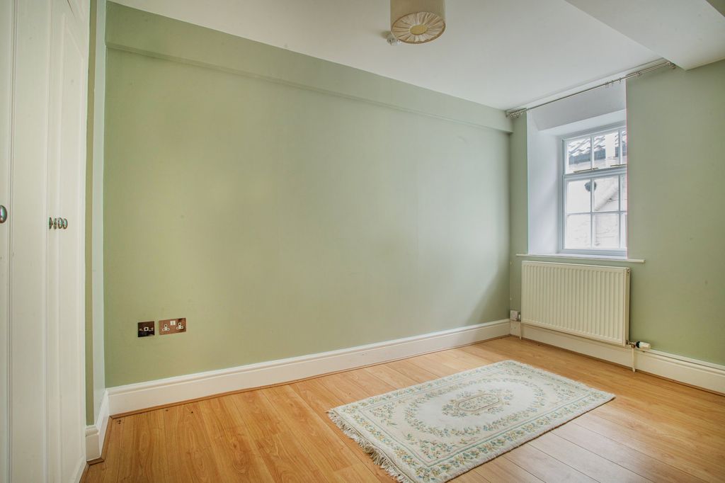 Additional image 5 of 1 bed flat for saleMarket Place, Tetbury GL8