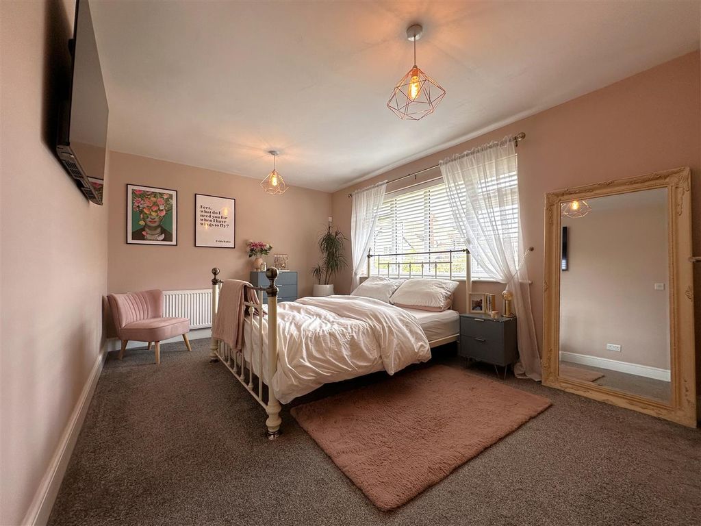 Additional image 16 of 4 bed detached house for saleBeacon Heights, Newark NG24
