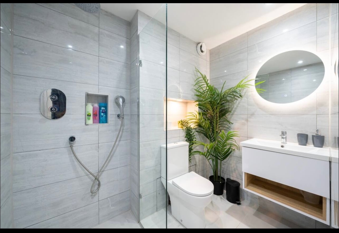 Room in a Shared House, Millman Street, WC1N, N1 7GU photo 4