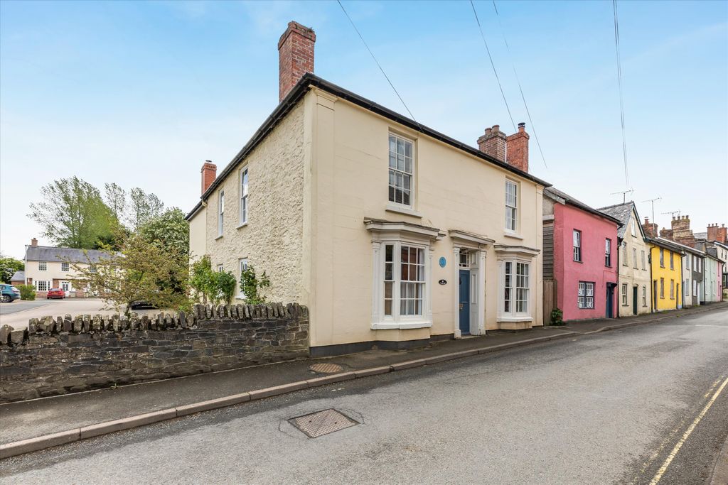 4 bed detached house for saleBroad Street, Presteigne, Powys LD8