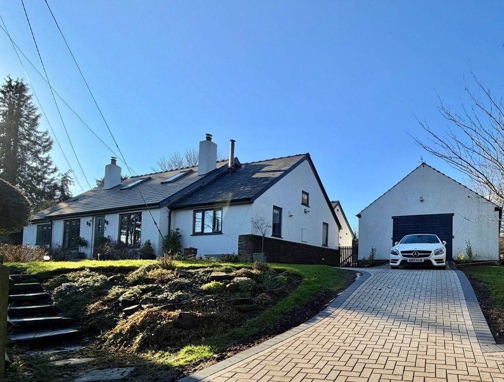 4 bed detached house for saleBullo Pill, Newnham GL14