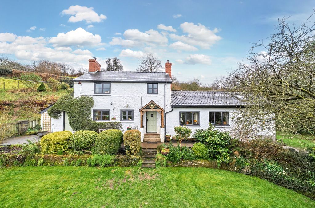 3 bed cottage for salePenstrowed, Newtown, Powys SY16