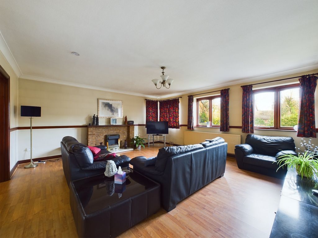 Additional image 2 of 3 bed detached house for saleHeyhouses Lane, Lytham St. Annes FY8