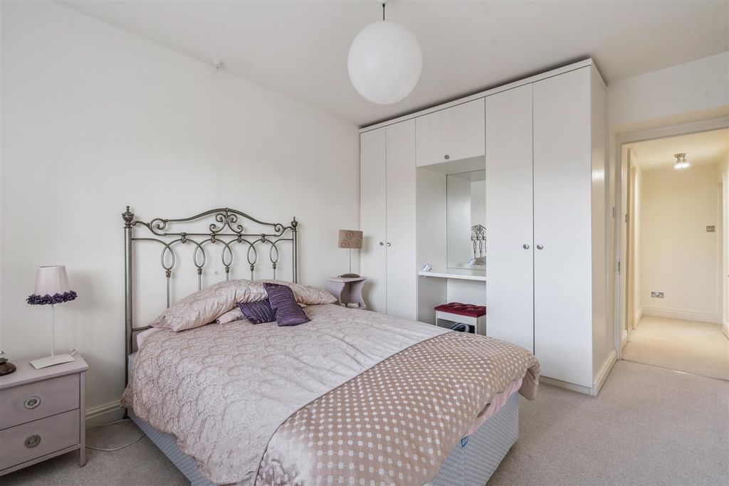 Additional image 13 of 3 bed property for saleHigh Street, Olney MK46