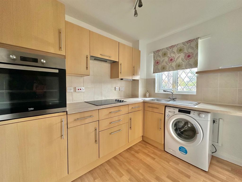 Additional image 9 of 2 bed flat for saleYew Tree Drive, Nantwich, Cheshire CW5