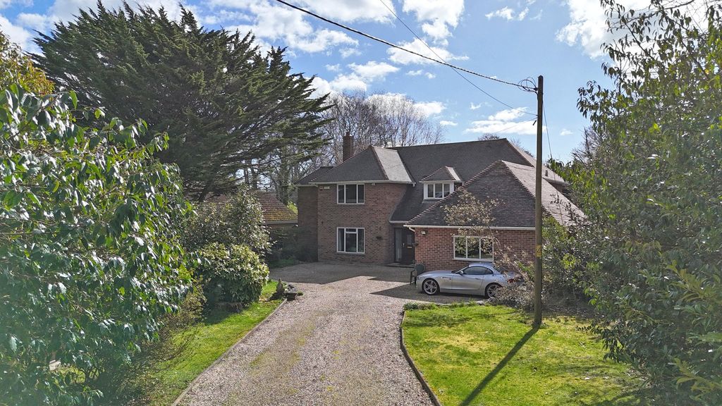 4 bed detached house for saleSway Road, New Milton, Hampshire BH25