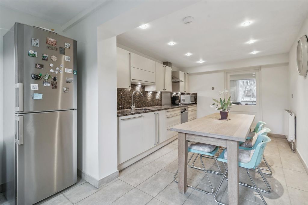 Additional image 6 of 3 bed property for saleHigh Street, Olney MK46