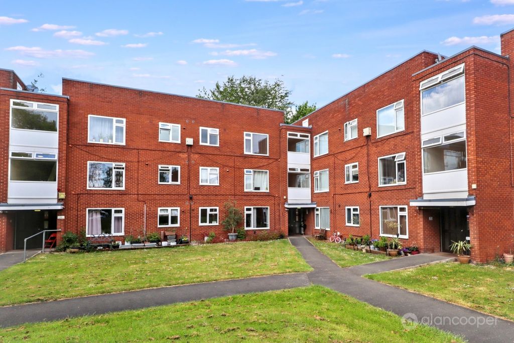 1 bed flat for saleFlat, Everard Court, Garrett Street, Nuneaton CV11