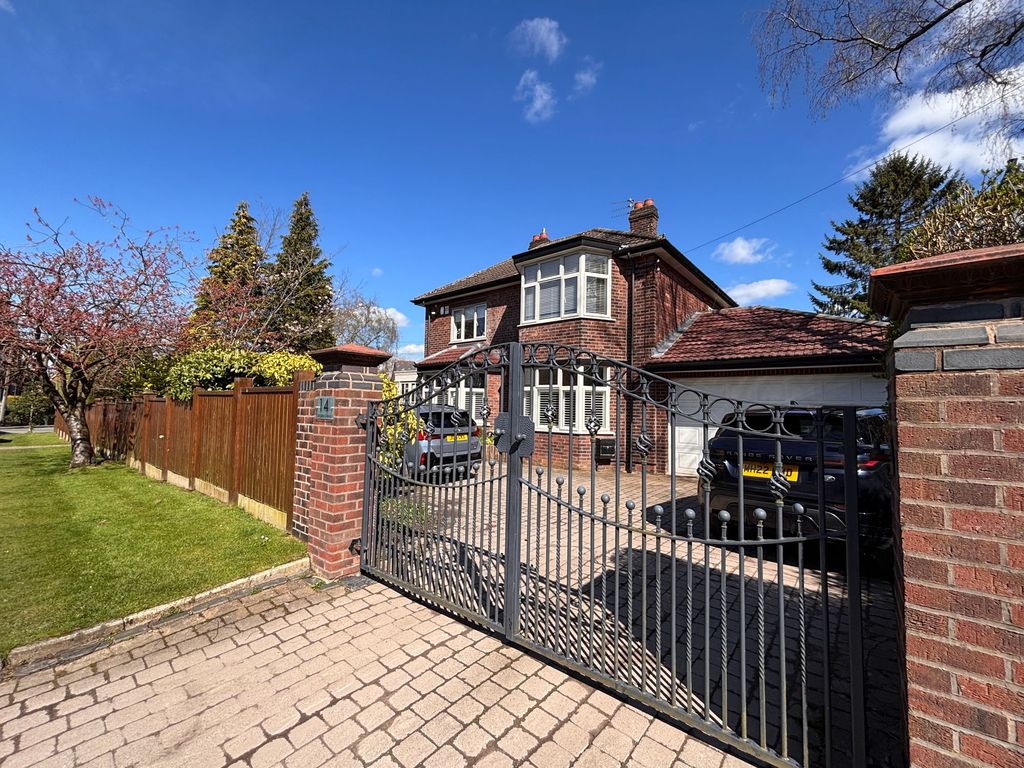 Additional image 42 of 5 bed detached house for saleLongley Drive, Worsley M28
