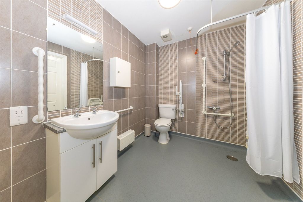 Additional image 7 of 2 bed flat for saleThe Limes, Newport Pagnell MK16