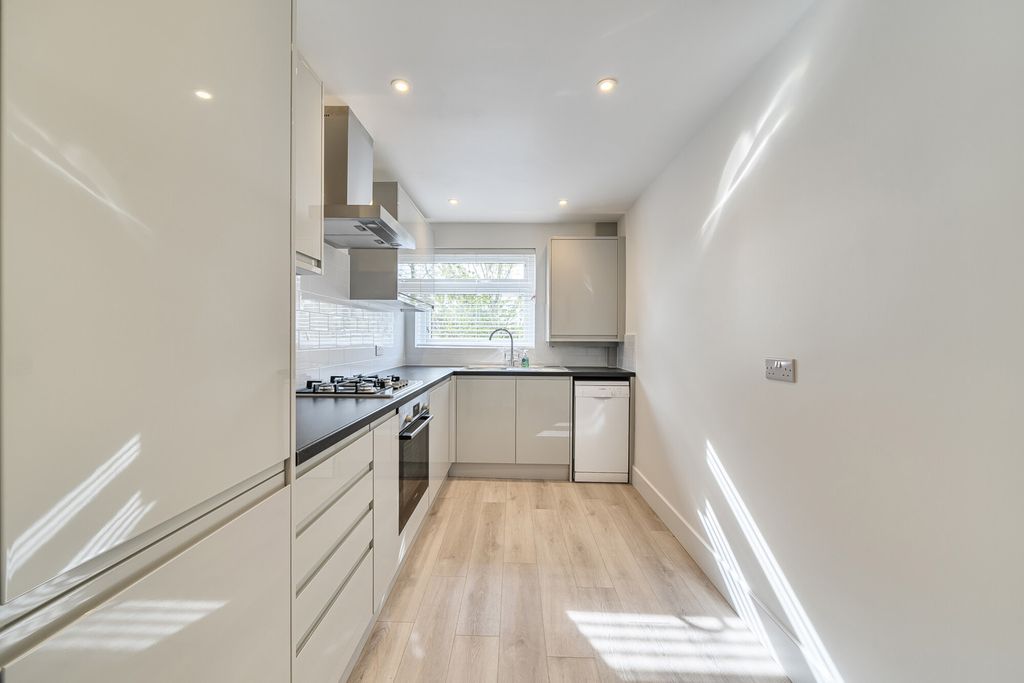 Additional image 13 of 2 bed flat for saleNigel Close, Northolt UB5