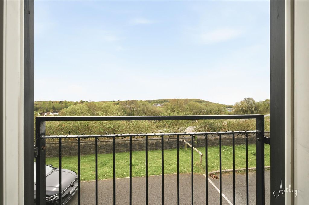 Additional image 18 of 2 bed flat for saleY Gilfach, Llandarcy, Neath SA10