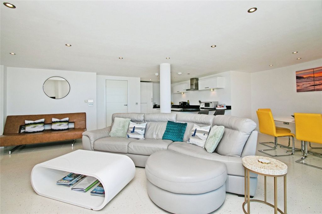 Additional image 19 of 2 bed flat for saleNarrowcliff, Newquay, Cornwall TR7
