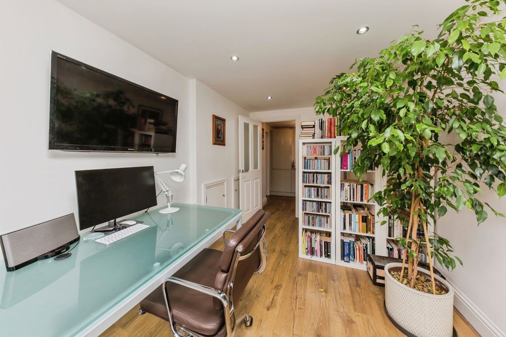 Additional image 16 of 3 bed end terrace house for saleAcacia Avenue, Knutsford, Cheshire WA16