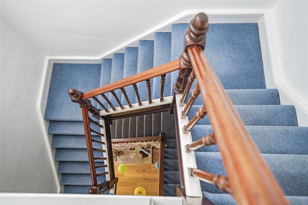Additional image 16 of 6 bed semi-detached house for salePresburg Road, New Malden KT3