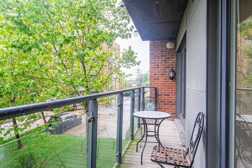 Additional image 5 of 2 bed flat for saleCable Place, Leeds LS10