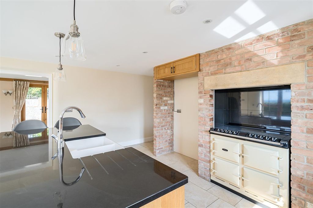 Additional image 4 of 5 bed detached house for salePicts Hill, Langport TA10