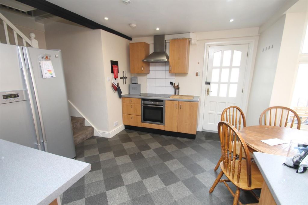 Additional image 3 of 4 bed flat for saleLower Stone Street, Maidstone ME15