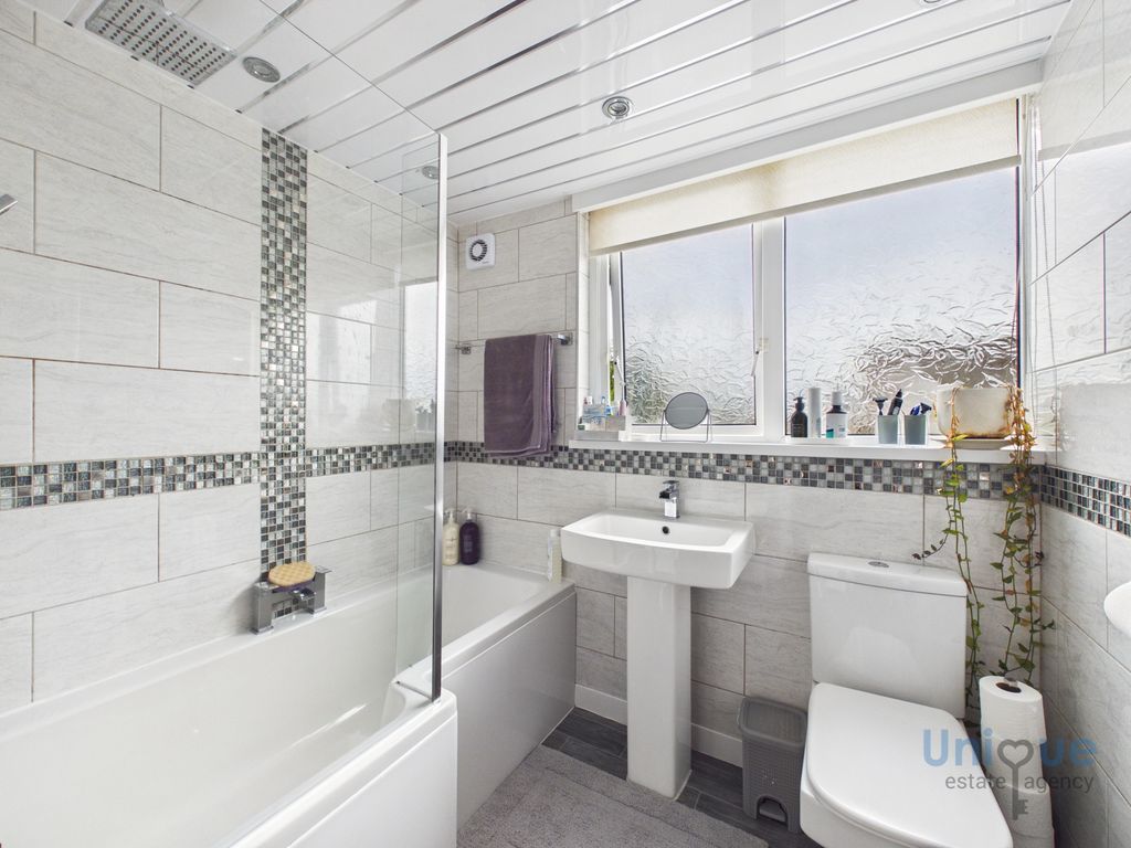 Additional image 16 of 4 bed semi-detached house for saleSawley Avenue, Lytham St. Annes FY8