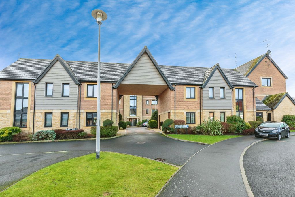 Additional image 14 of 2 bed flat for saleVictory Boulevard, Lytham St. Annes FY8
