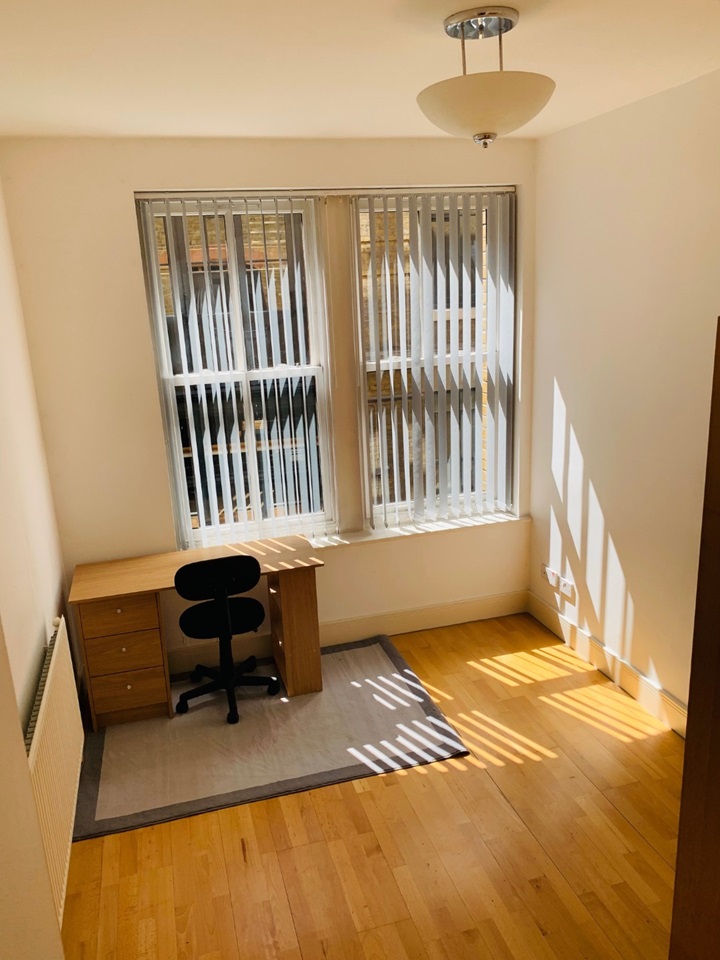 2 Bed Flat, Farringdon Road, EC1M, N1 7GU photo 5