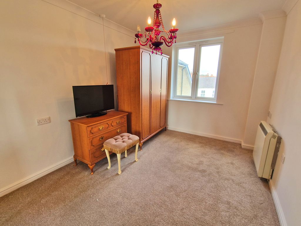 Additional image 6 of 1 bed flat for saleStoneleigh Court, John Street, Porthcawl CF36