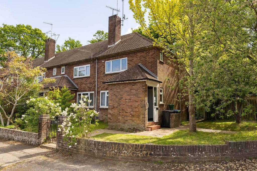 1 bed maisonette for saleBuckhurst Close, East Grinstead RH19