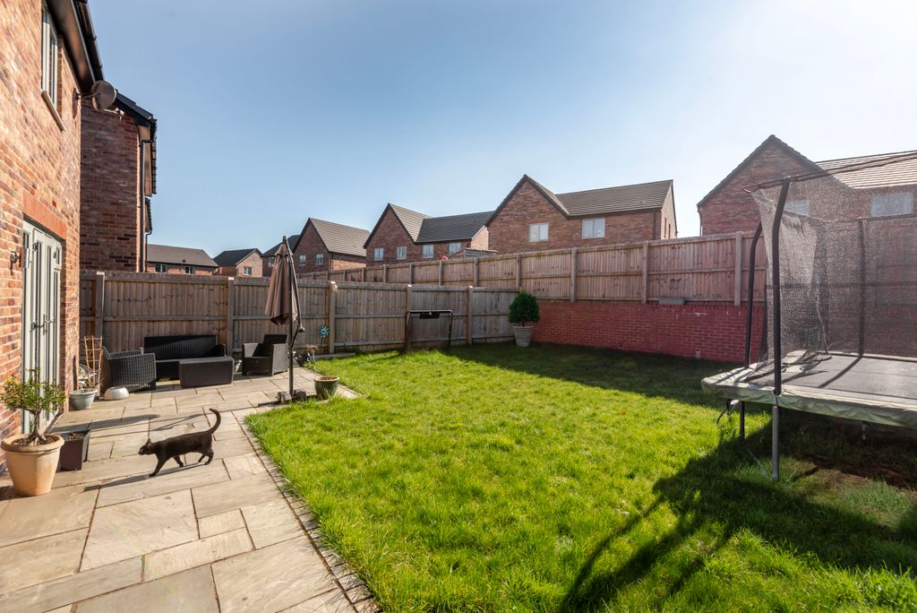 Additional image 25 of 4 bed detached house for saleAtkinson Drive, Macclesfield, Cheshire SK10