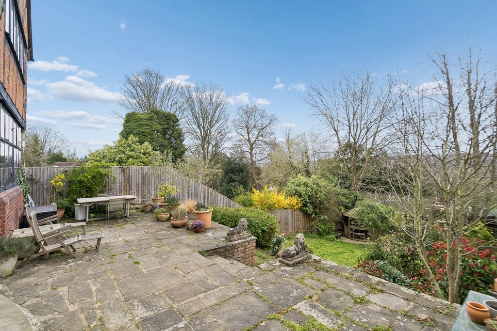 Additional image 18 of 3 bed flat for saleHighfields, Marlow SL7