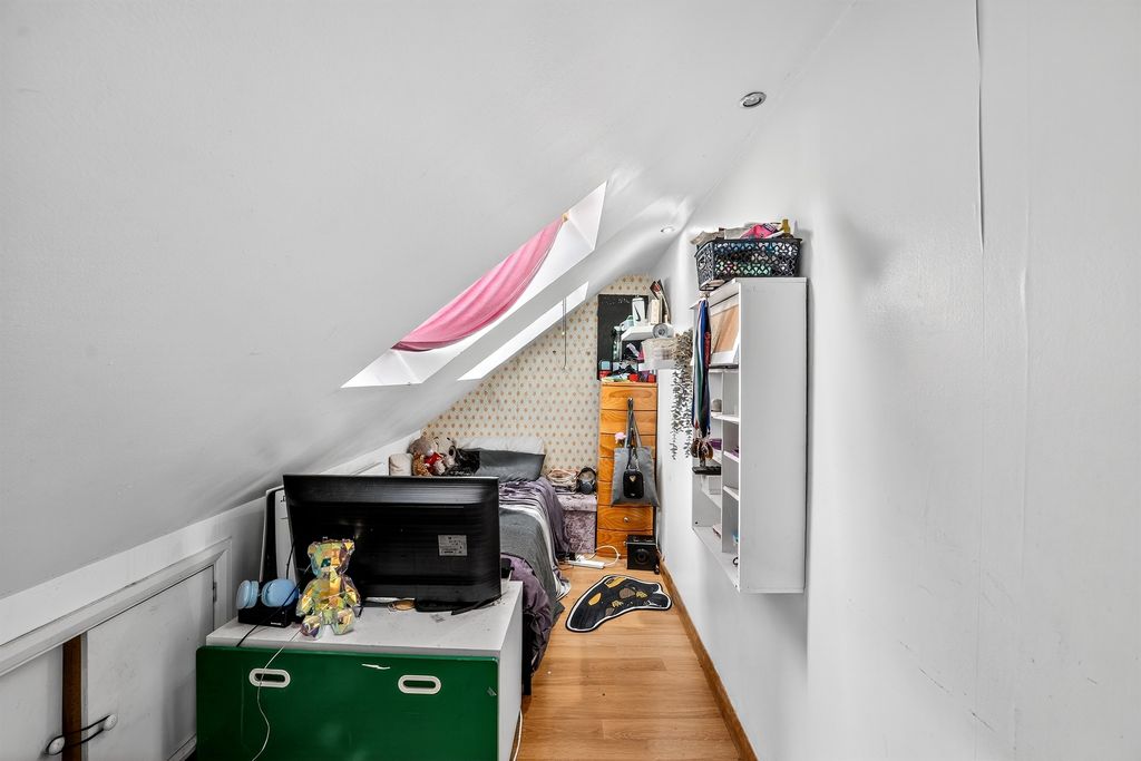 Additional image 11 of 5 bed semi-detached house for saleTudor Drive, Morden SM4