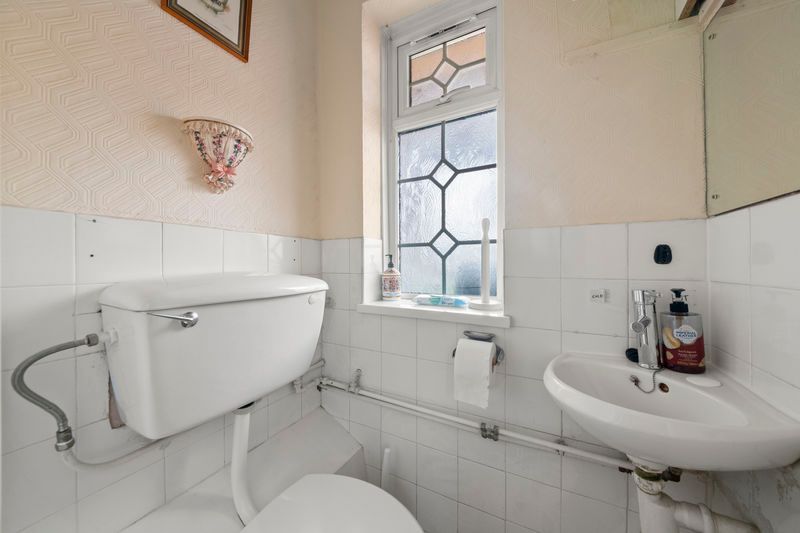 Additional image 16 of 5 bed detached house for saleDoncaster Drive, Northolt UB5