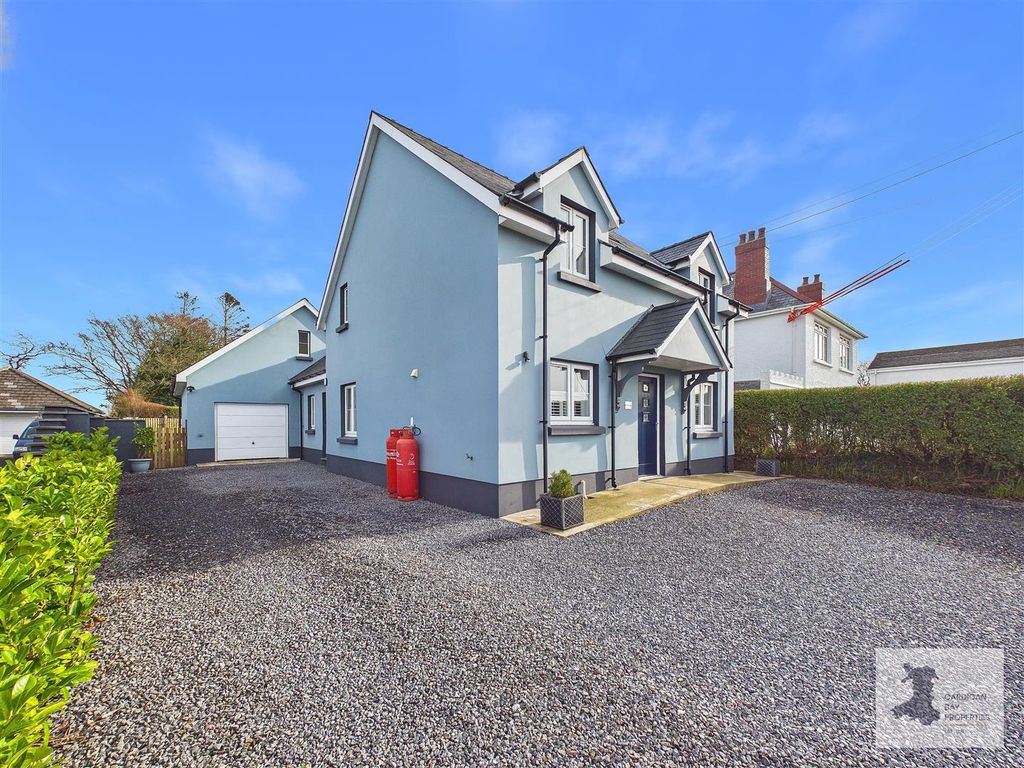 4 bed detached house for saleBeulah, Newcastle Emlyn SA38