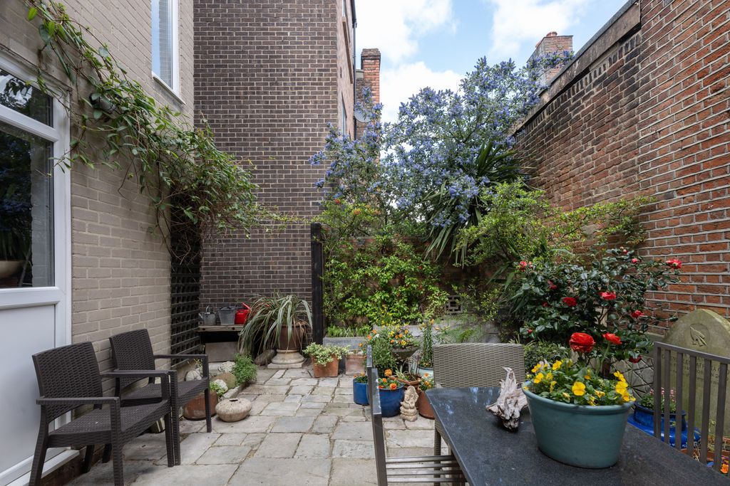Additional image 5 of 4 bed end terrace house for saleJack House, Portsmouth, Hampshire PO1