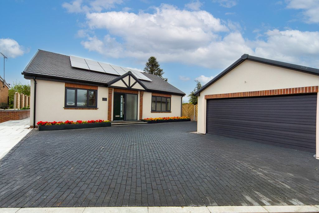 2 bed detached bungalow for saleRaby Park Road, Neston CH64