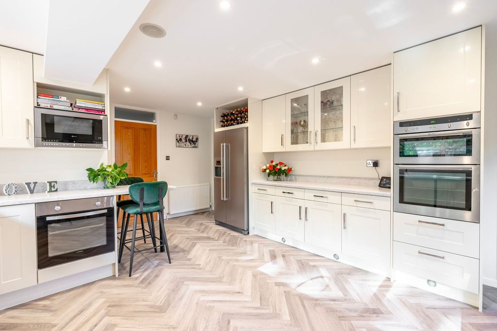 Additional image 4 of 4 bed detached house for saleHall Drive, Oulton Broad NR32