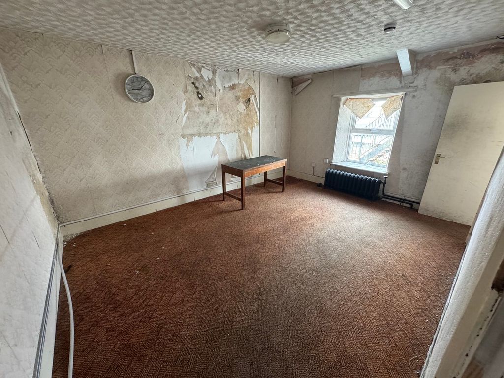 Additional image 10 of 3 bed town house for saleHigh Street, Lampeter SA48