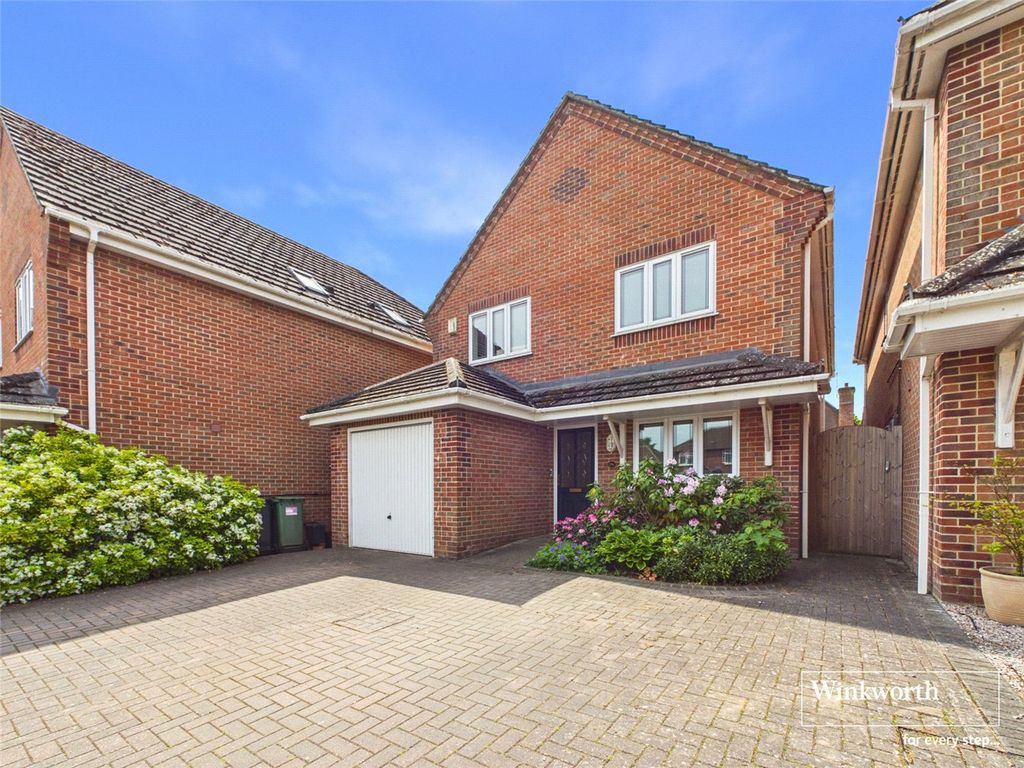 4 bed detached house for saleEssex Street, Newbury, Berkshire RG14