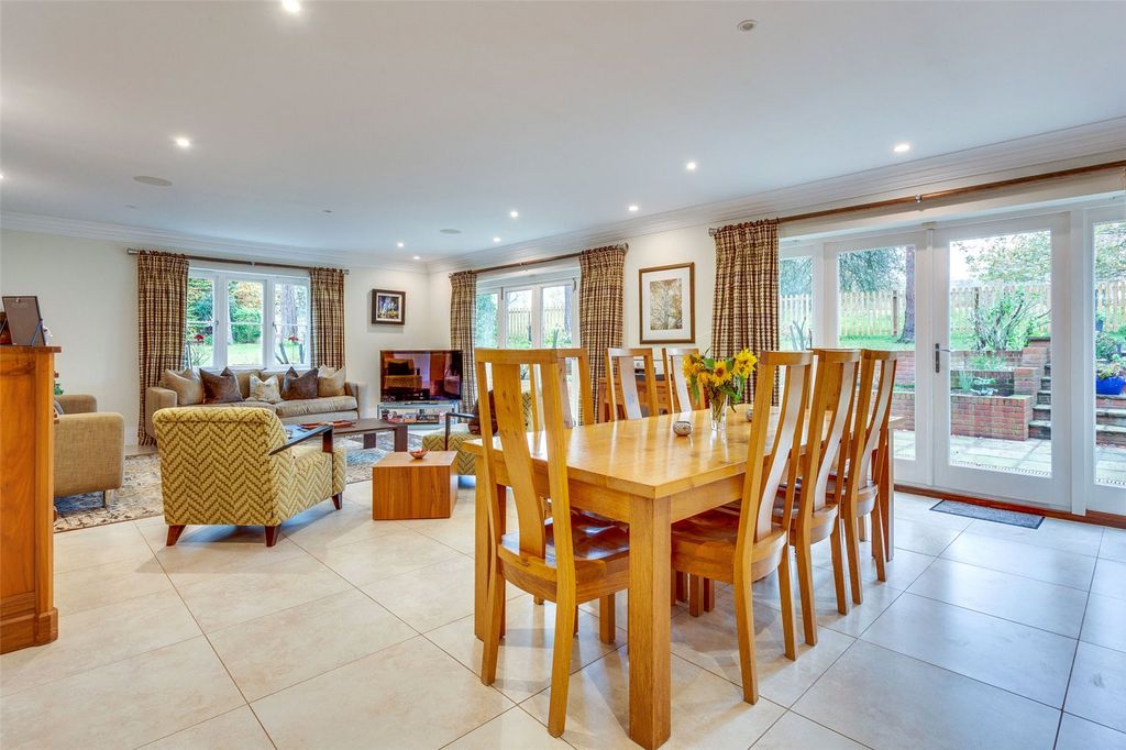 Additional image 7 of 6 bed detached house for saleBeechwood Drive, Marlow, Buckinghamshire SL7