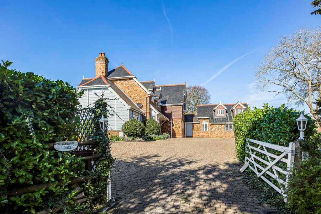 Additional image 35 of 6 bed detached house for saleHighfield Park, Marlow SL7