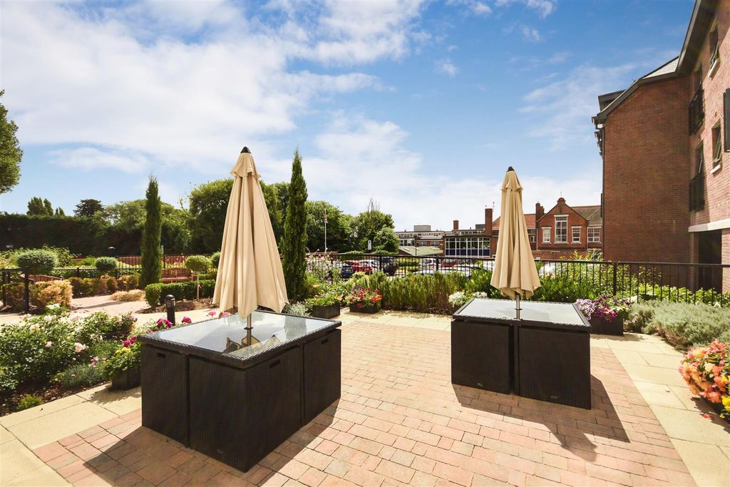 Additional image 8 of 1 bed flat for saleLawrence Place, White Horse Lane, Maldon CM9