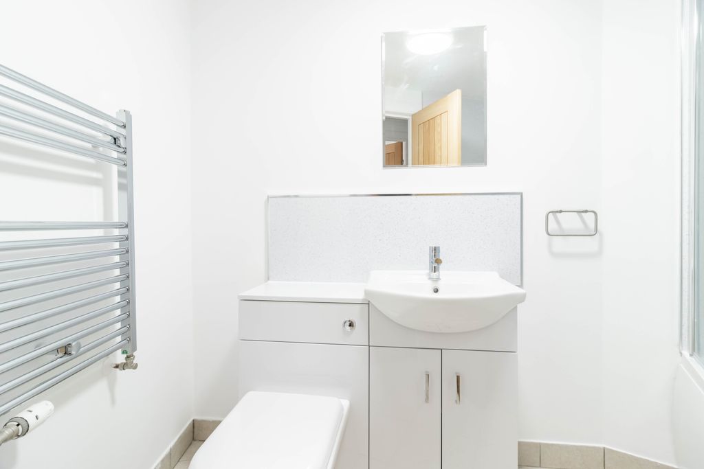 Additional image 12 of 2 bed flat for saleUpper Hall Street, Montrose DD10