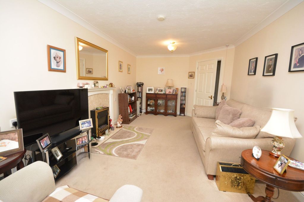 Additional image 2 of 1 bed flat for saleWellside Place, Wellside Court FK1