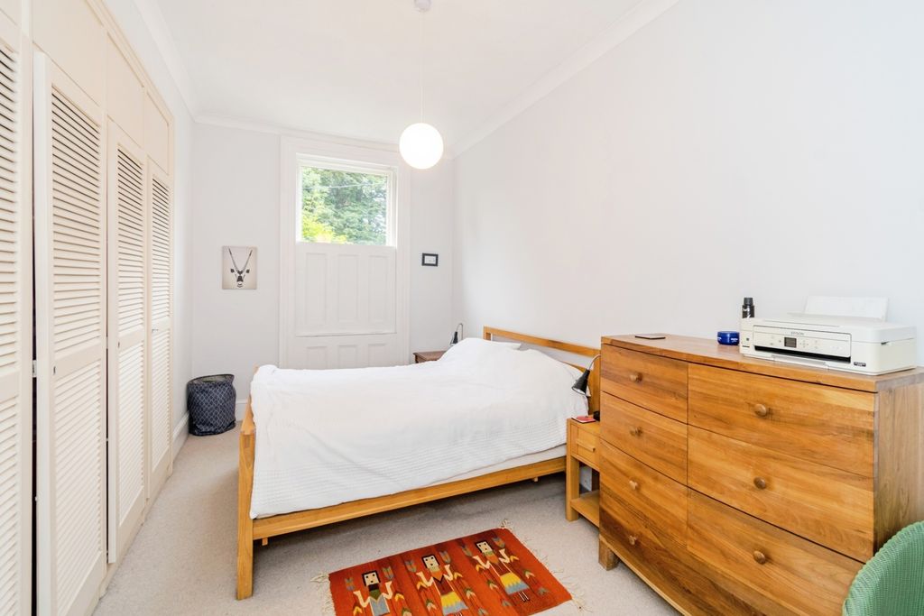 Additional image 8 of 3 bed flat for saleGosport Lane, Lyndhurst, Hampshire SO43