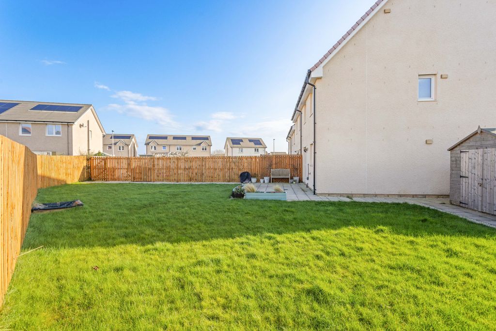 Additional image 31 of 4 bed town house for sale15 Bonaille Drive, Bilston EH25