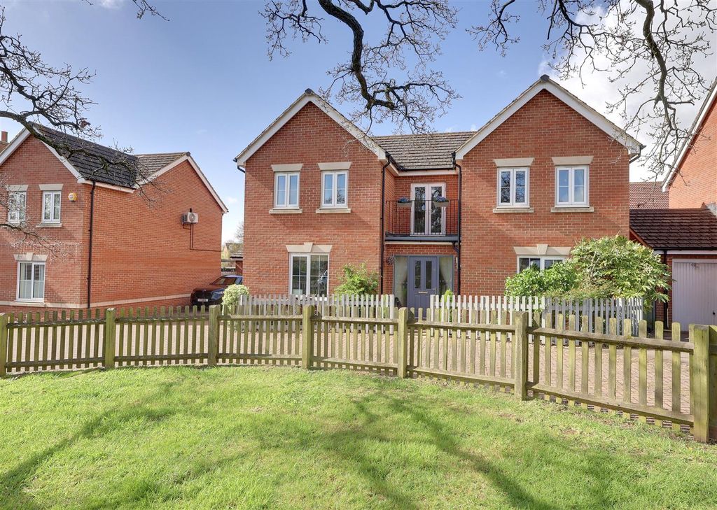 4 bed detached house for saleMeek Road, Newent GL18